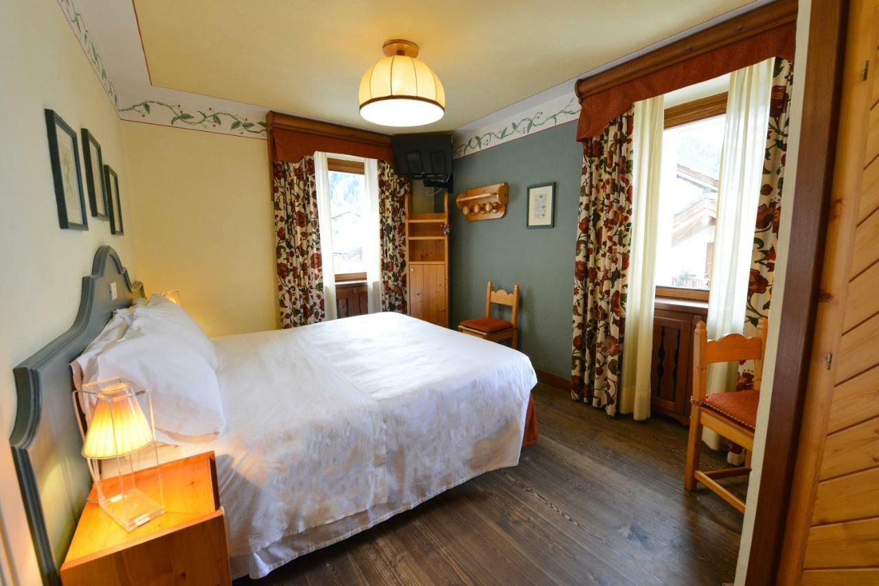 Hotel Du Grand Paradis - 1899 Auberge Boutique Cogne Ngoại thất bức ảnh